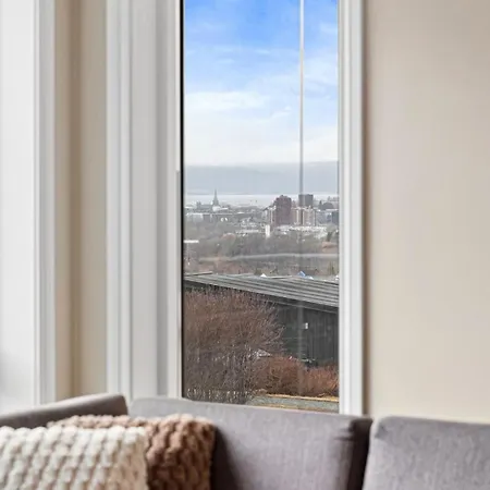 Lejlighed Bright And Spacious 2 Bedrooms *